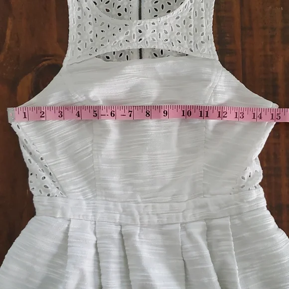 Ali Ro Jolene White Dress - Picture 6 of 9